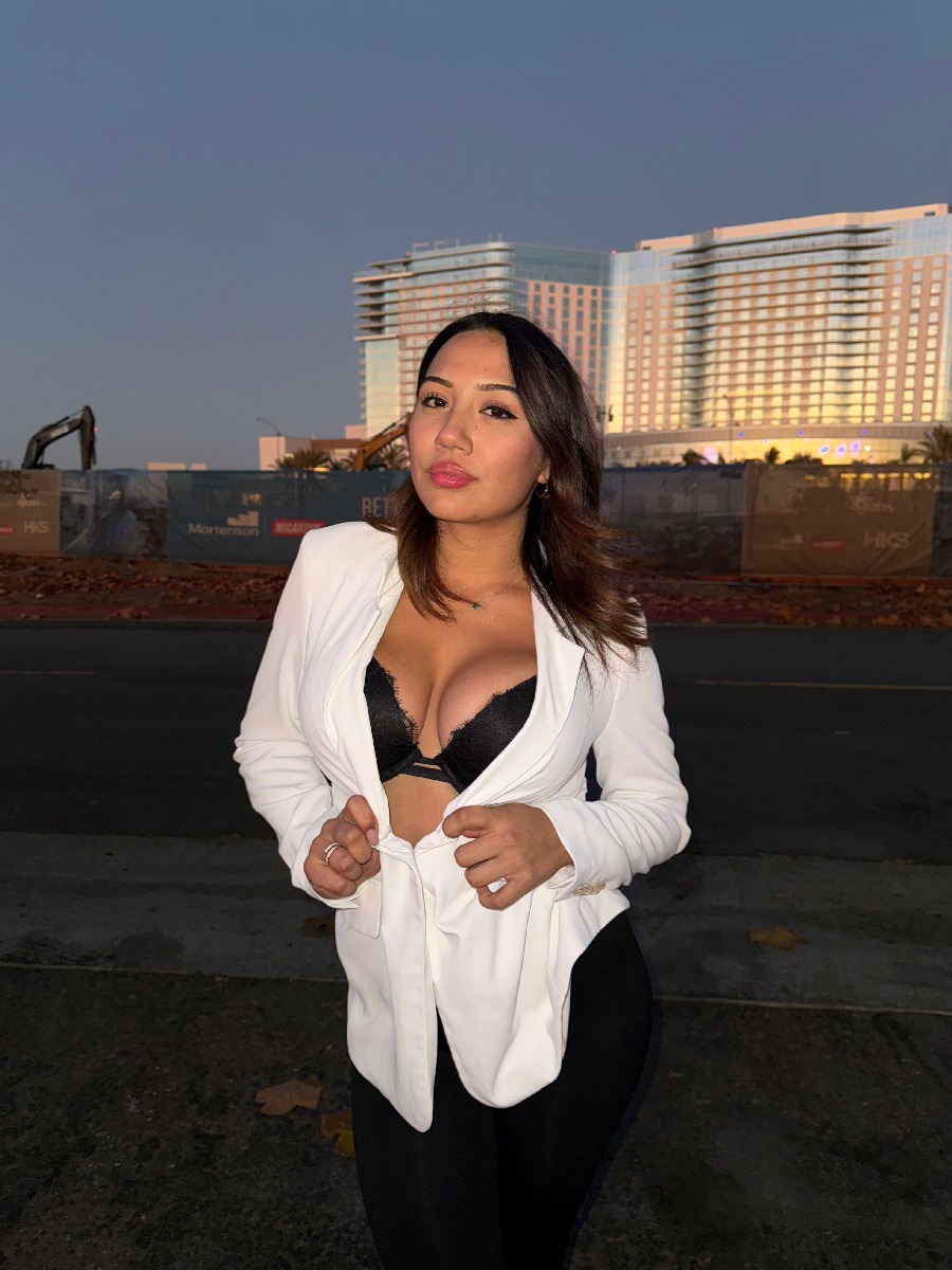 Take a pause and enjoy Ali Cruz — streaming from Ipoh