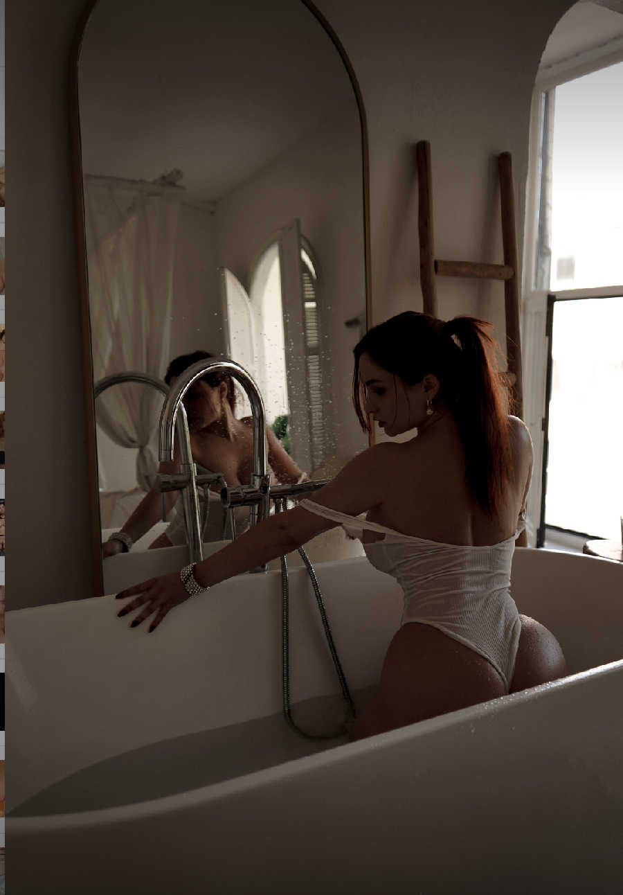 A playful frame from Miranda Faith nude — online in Ipoh